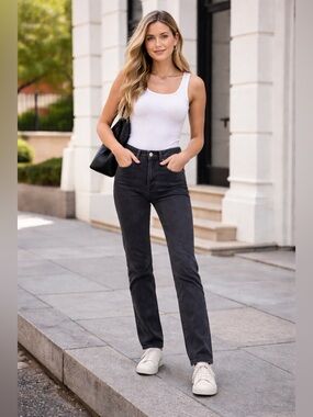 Levi's Straight Leg Jeans in Charcoal